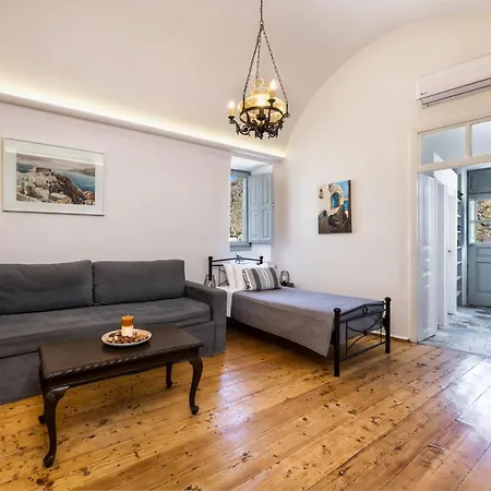 Villa 450 Years Castle House For 2-5 People/jacuzzi Emporio (Santorini)