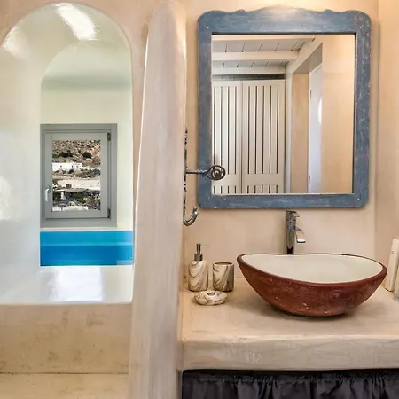 450 Years Castle House For 2-5 People/jacuzzi Villa *