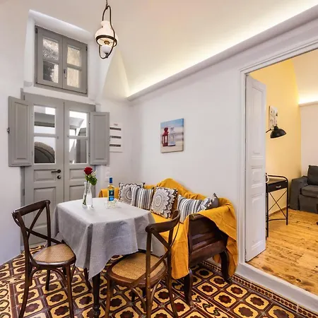 450 Years Castle House For 2-5 People/jacuzzi Villa *